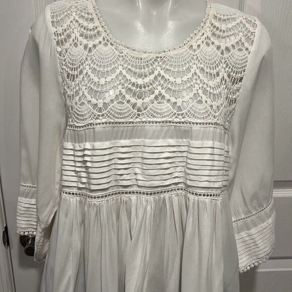Karen Kane white crochet trim 3/4 sleeve top size large - Picture 5 of 8